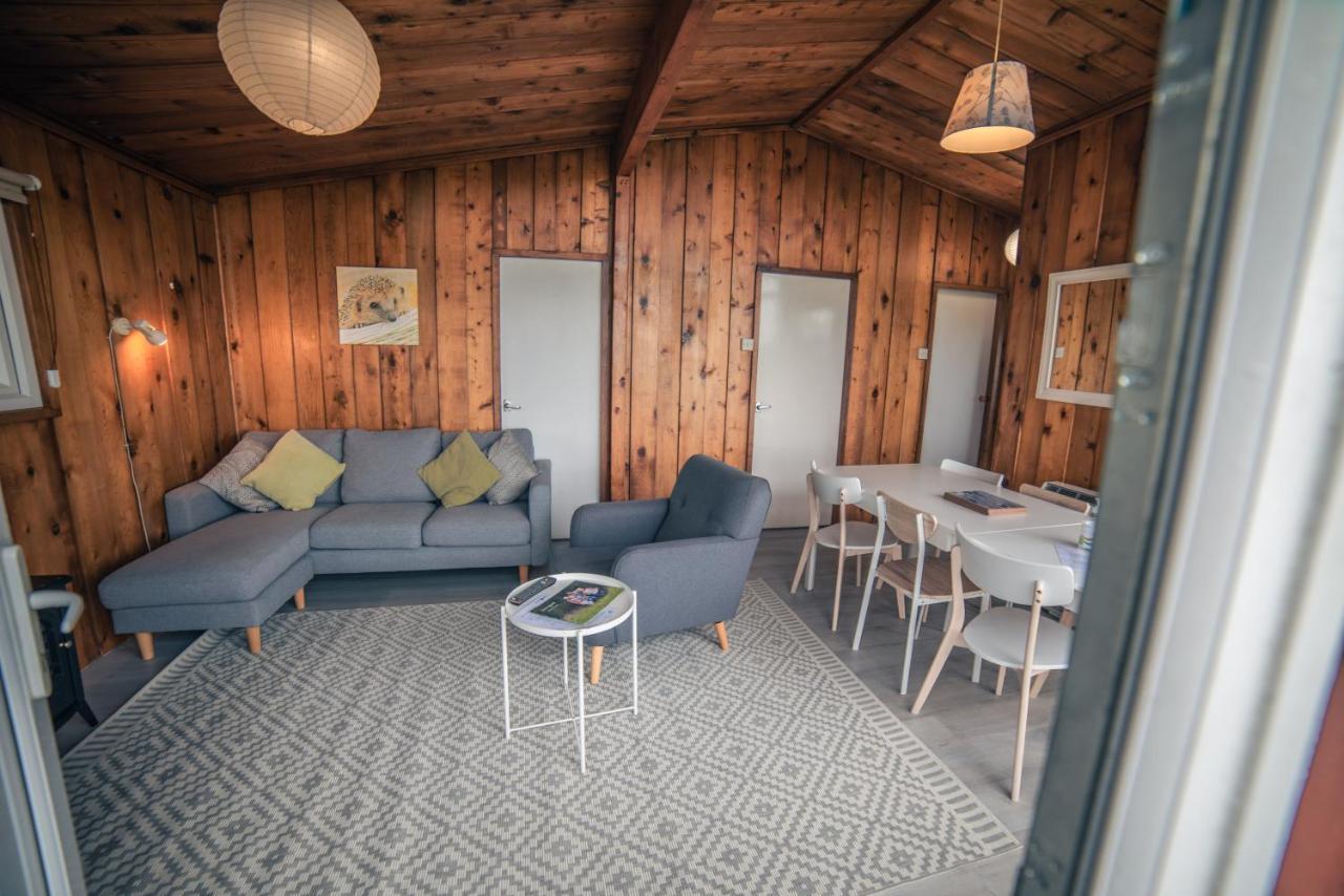 Timber Hill Self Catering Cedar Lodges ブロード・ヘブン エクステリア 写真