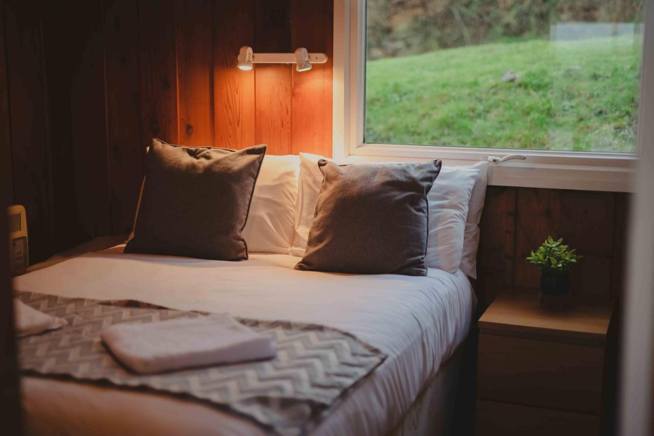 Timber Hill Self Catering Cedar Lodges ブロード・ヘブン エクステリア 写真