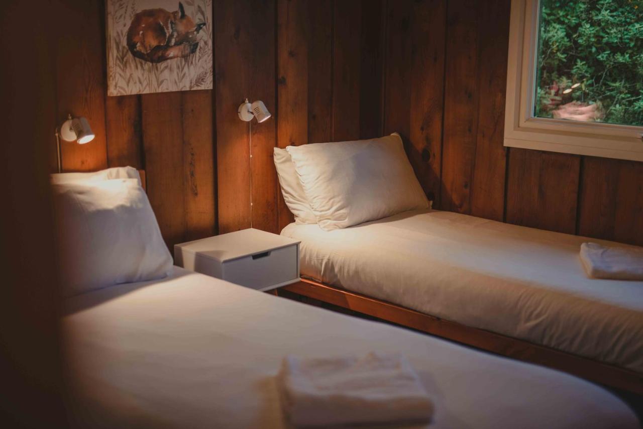 Timber Hill Self Catering Cedar Lodges ブロード・ヘブン エクステリア 写真