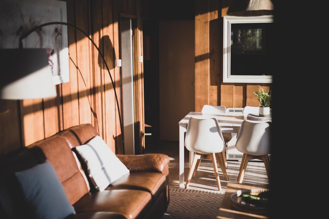 Timber Hill Self Catering Cedar Lodges ブロード・ヘブン エクステリア 写真